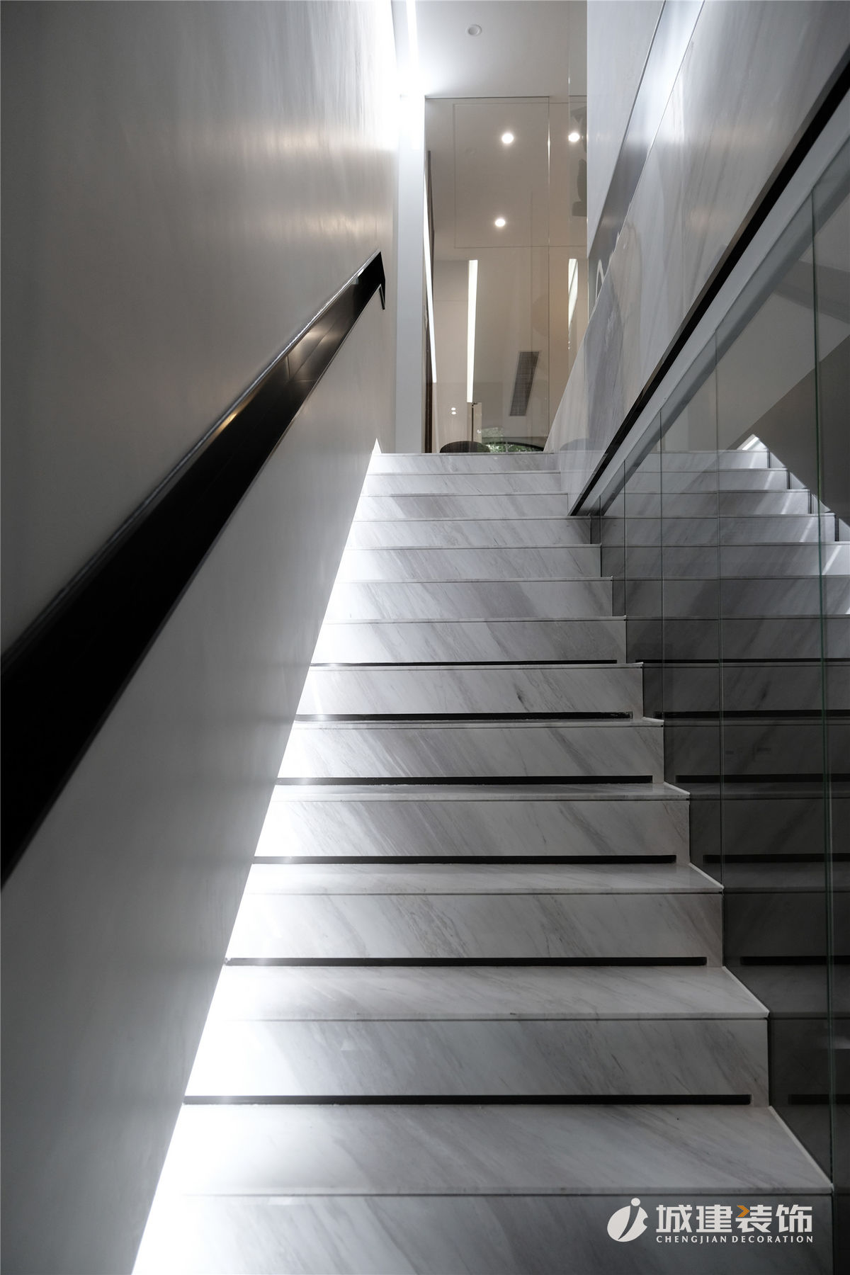 湖州綠城御園350㎡簡(jiǎn)約實(shí)景圖