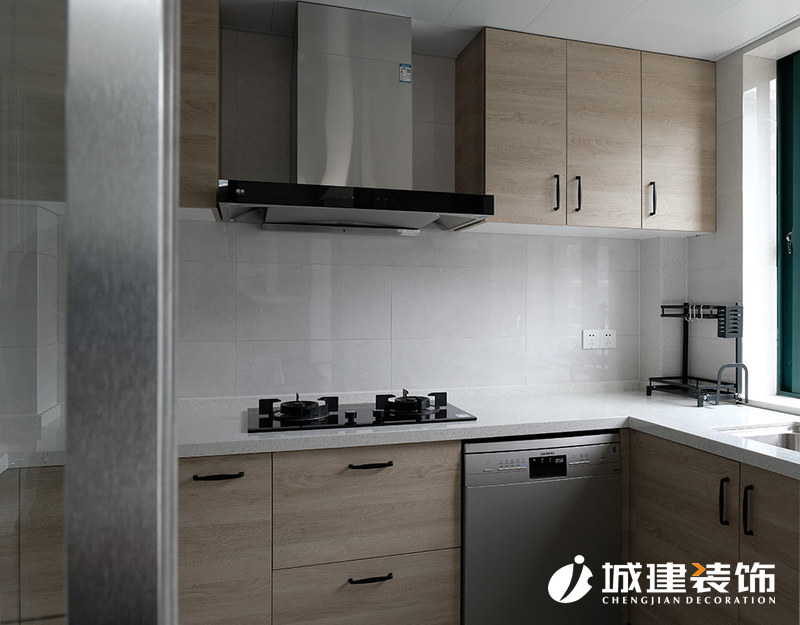 1584779954828157.jpg 32.jpg